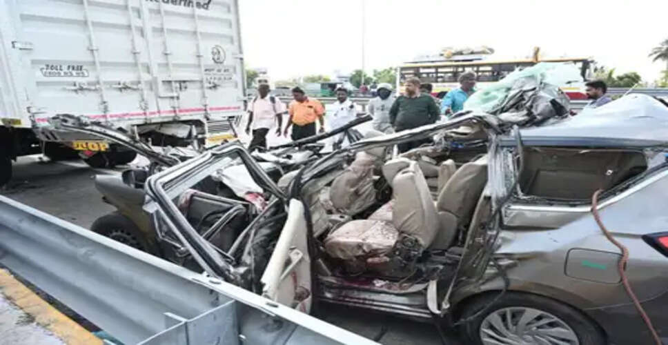Five killed in road accident in Andhra's Tirupati