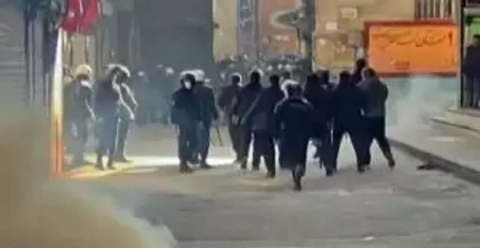 Global Leaders Condemn Iran's Violence Against Protesters Amid Ongoing Unrest