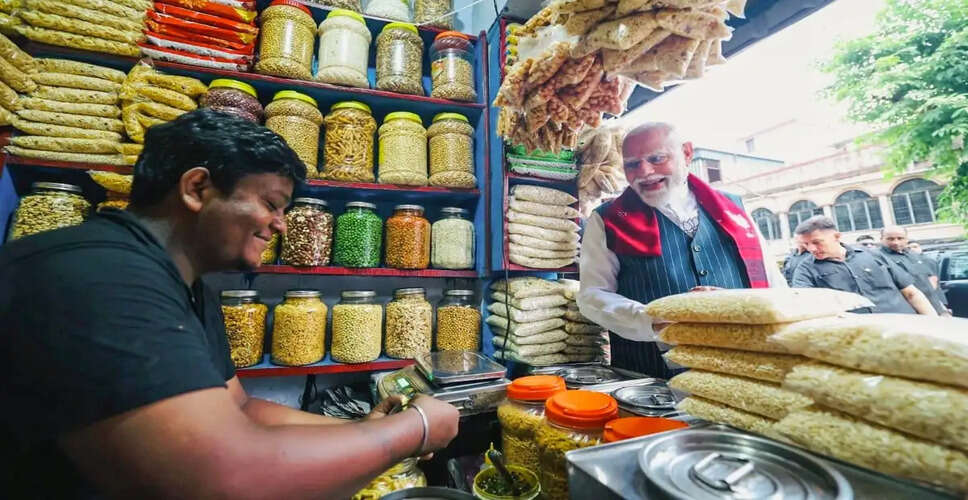 Threats Against West Bengal Vendor Serving PM Modi Prompt Police Action