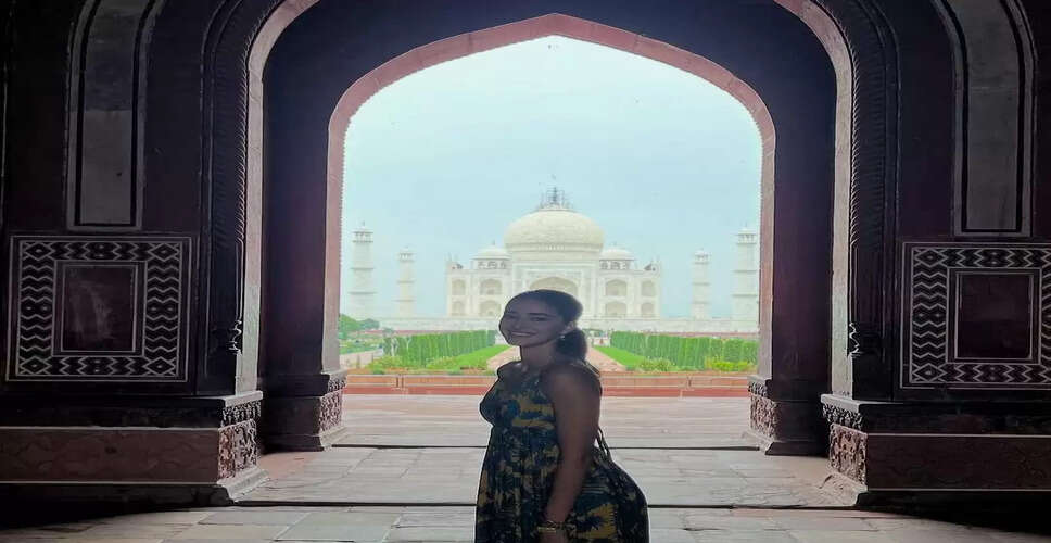 Ananya Panday Takes a Scenic Break at the Taj Mahal