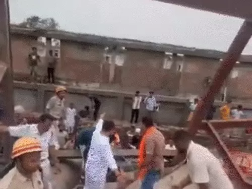 Tragic Warehouse Collapse in Kolkata Claims Lives and Traps Workers