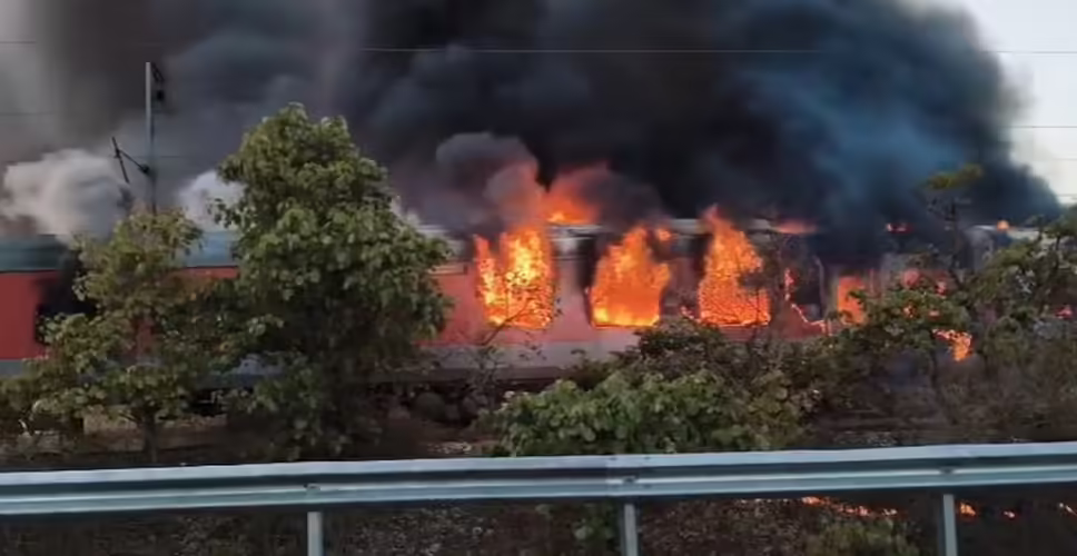 Fire Erupts on Train Journey from Hazrat Nizamuddin to Thiruvananthapuram