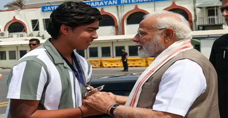 PM Modi Celebrates Young Cricket Star Vaibhav Suryavanshi at Patna Airport