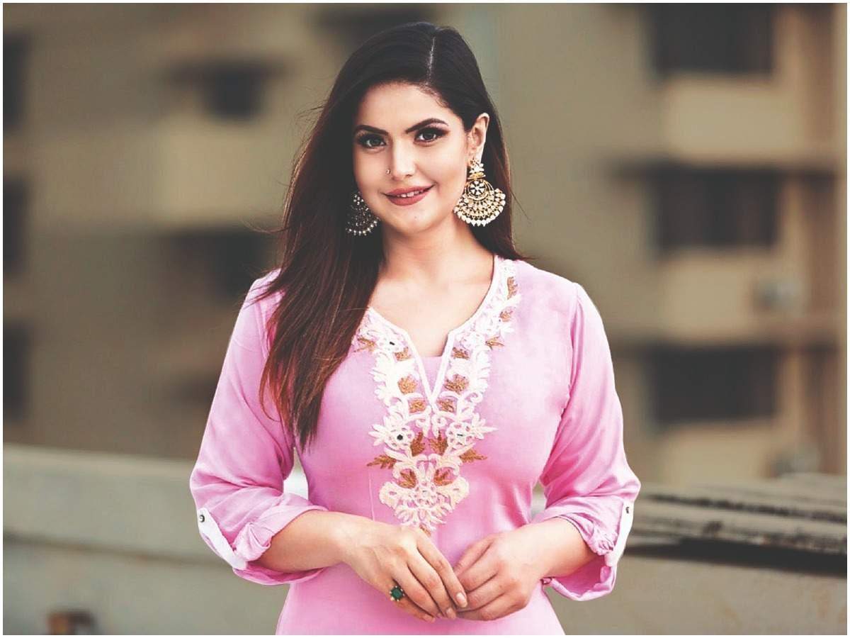 The Year 2020 Why So Negative! Says Zareen Khan