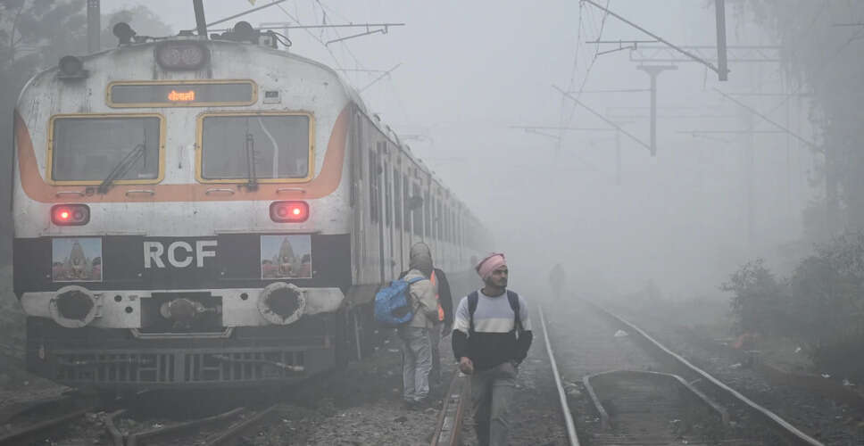 Severe Fog Disrupts Air Travel in Delhi-NCR: IMD Issues Red Alert