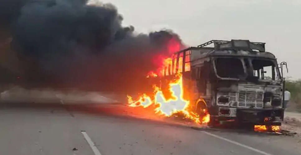 Truck Fire in Jodhpur: Quick Action Prevents Major Disaster