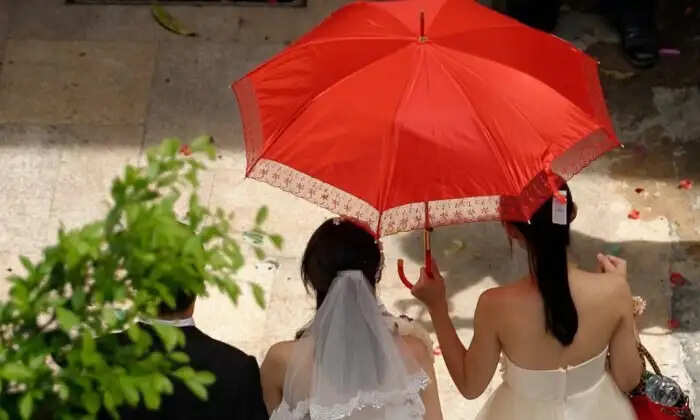 Unusual Wedding Revelation in China: Bride Discovers She Is the Lost Daughter of Her Future Mother-in-Law