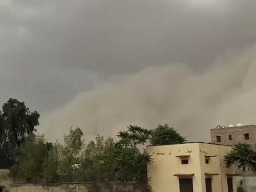 Severe Dust Storm Hits Bikaner, Rajasthan, Causing Disruption