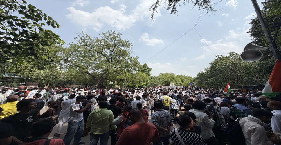 What Sparked the Massive Protest at Jantar Mantar? Insights from the Cockroach Janta Party Rally