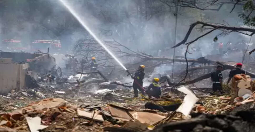 Bihar leaders express grief over Air India plane crash