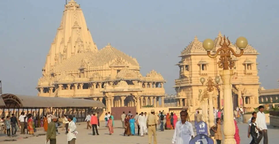 Exploring the Majestic Somnath Temple and Its Surroundings
