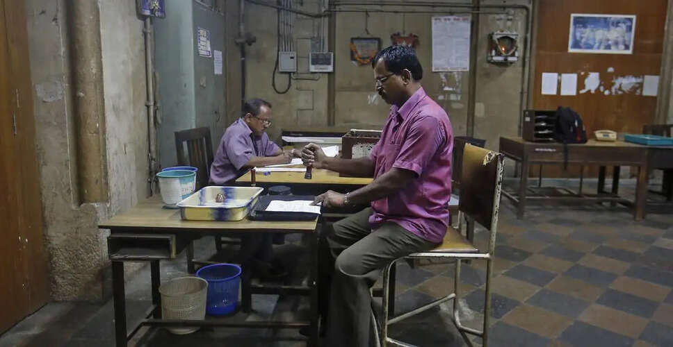 Himachal Pradesh Government Enforces Dress Code and Social Media Guidelines for Employees