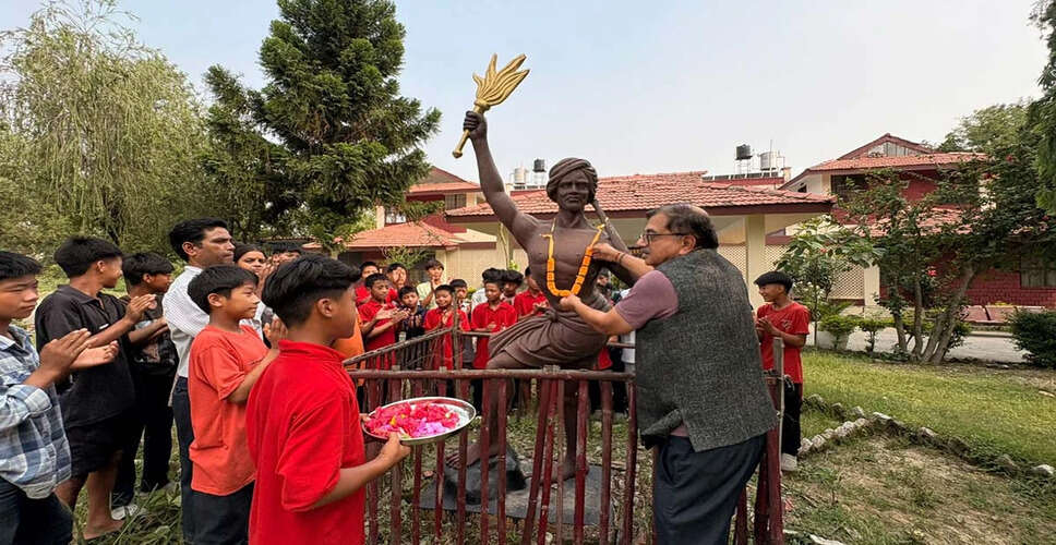Tribute to Birsa Munda at Doon Culture School