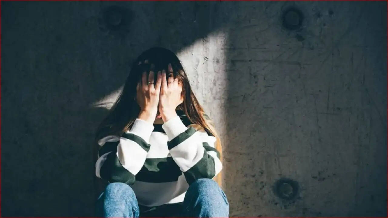 Tragic Incident in Muzaffarpur: Social Media Influencer Attempts Suicide