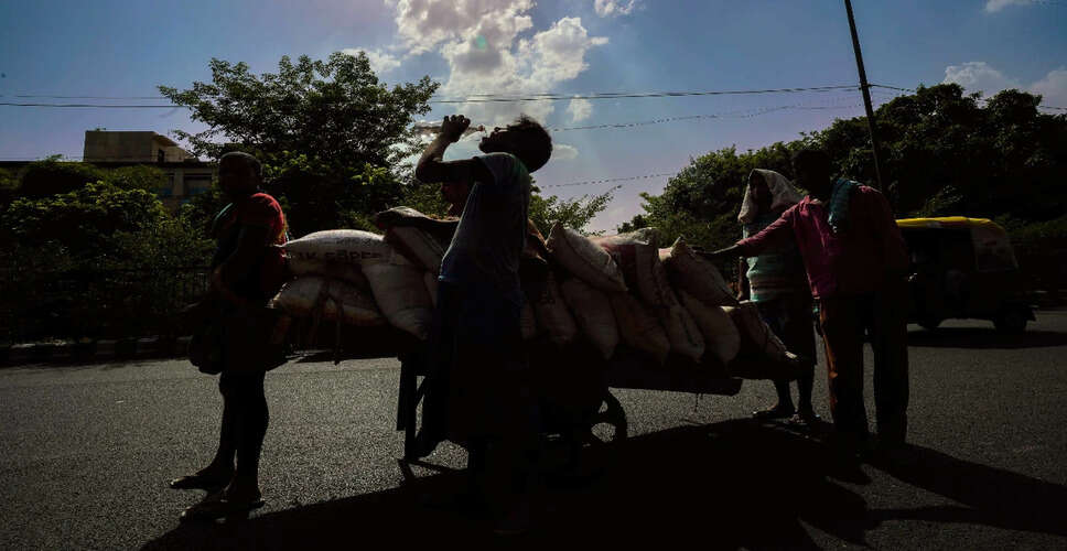 Uttar Pradesh Achieves Record Tree Planting Under 2025 Initiative