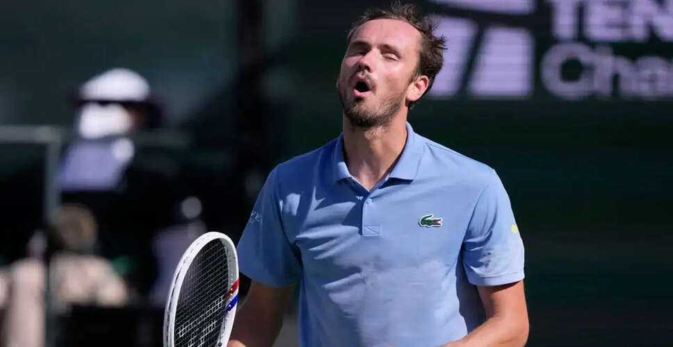 Matteo Berrettini Achieves Stunning Victory Over Daniil Medvedev at Monte Carlo Masters