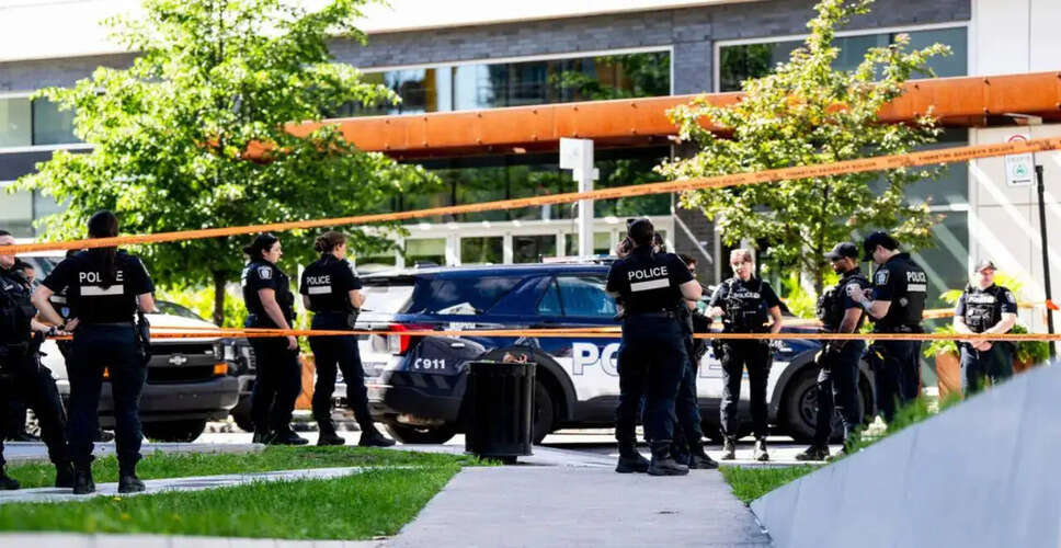Montreal Shooting Investigation: Officer and Civilian Killed, Manifesto Under Scrutiny