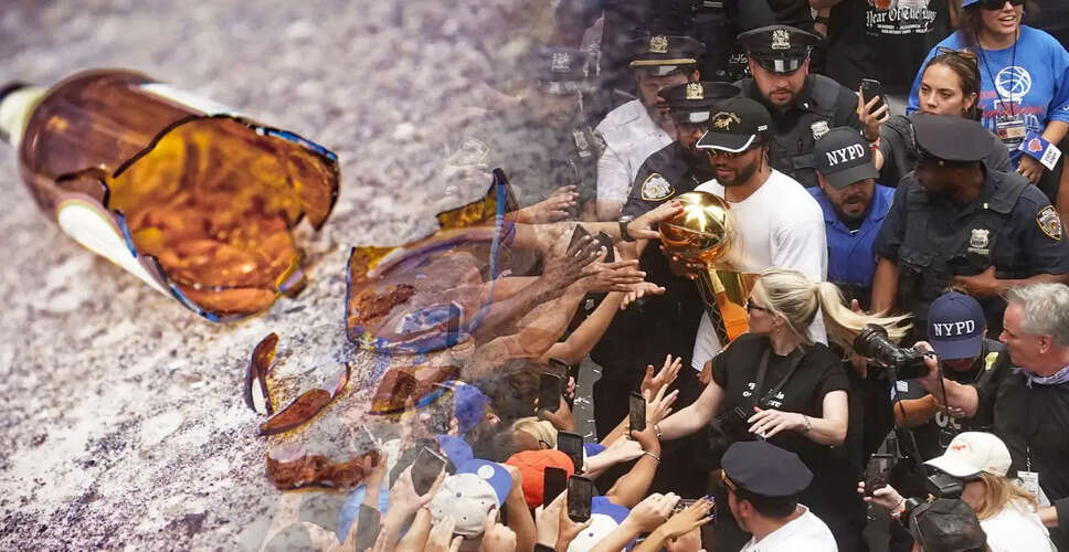 Violence Erupts During Knicks Parade in New York City