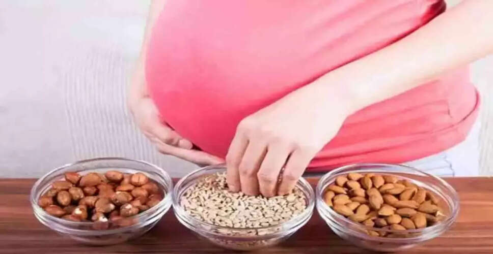 The Nutritional Advantages of Munakka During Pregnancy