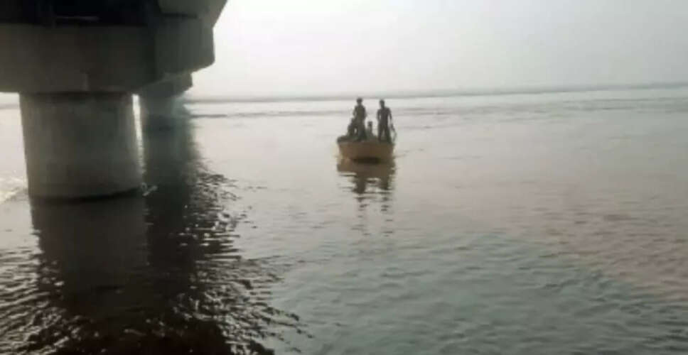 Search Underway for Missing Women After Boat Capsizes in Bihar