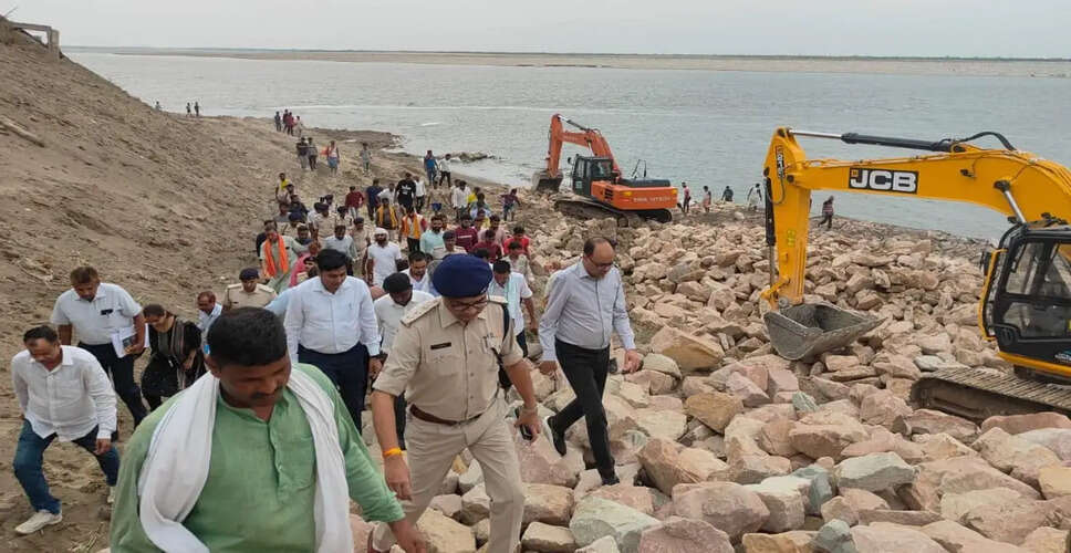 Bihar's Water Resources Secretary Inspects Riverbank Erosion Control Efforts
