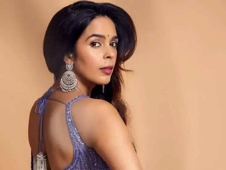 Top Bollywood Actresses Known for Bold Scenes