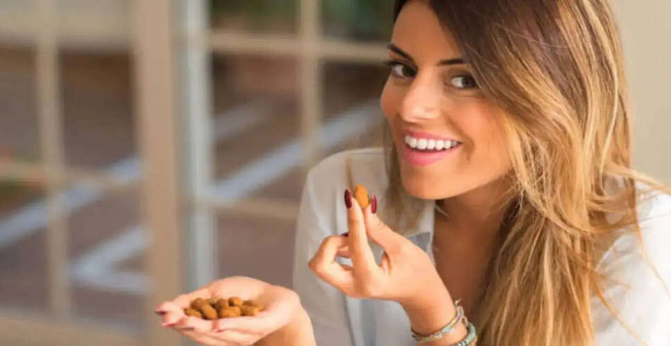 Unlocking the Health Benefits of Almonds: Daily Intake and Tips