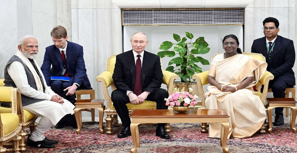 Congress MP Criticizes Presidential Dinner Exclusion of Opposition Leaders