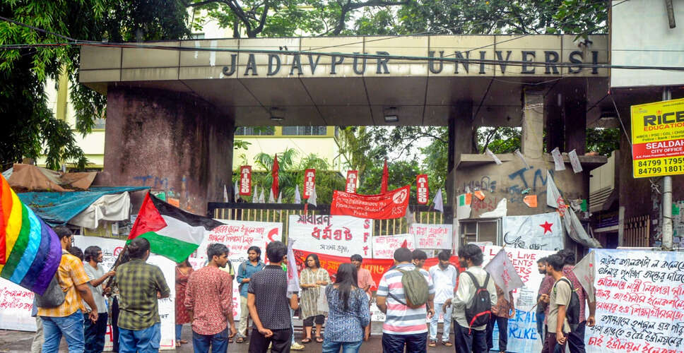 Controversy Erupts at Jadavpur University Over Allegations of Islamophobia