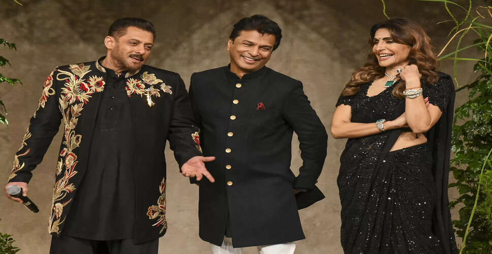 Salman Khan Shines as Showstopper for Vikram Phadnis' 35th Anniversary Collection