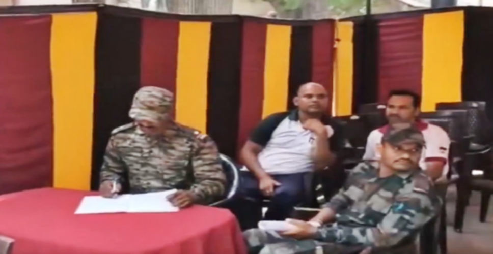 Over 300 soldiers donate blood for plane crash victims in Ahmedabad