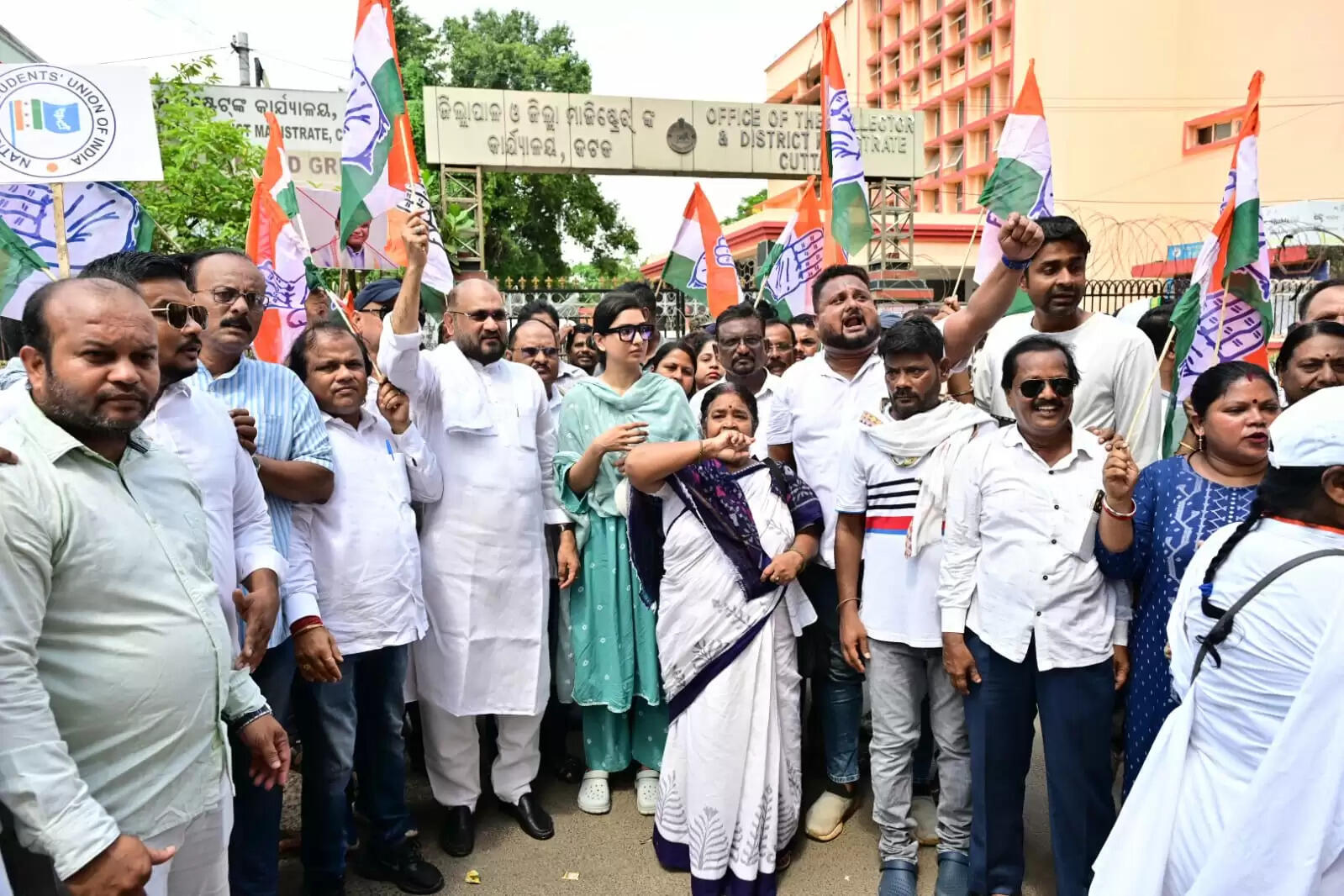 What Impact Does the Odisha Port Have on Local Communities? Insights from Bhubaneswar to Puri