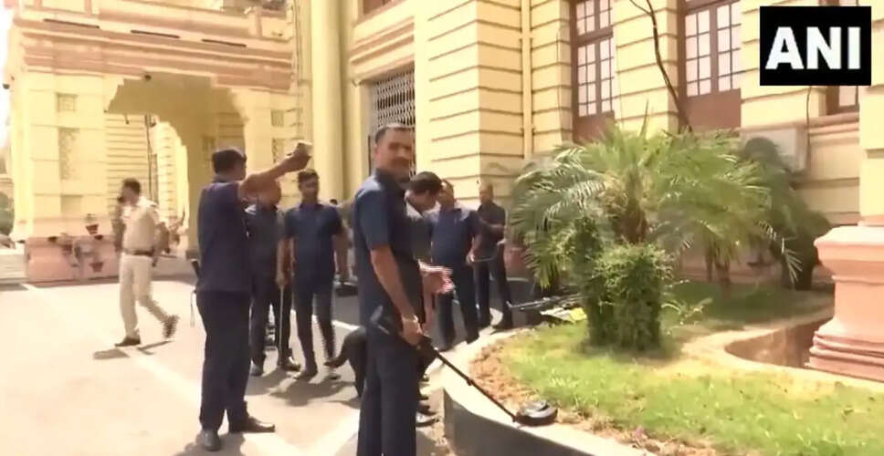 Bomb Threats Prompt Security Alerts in Bihar and Delhi Assemblies