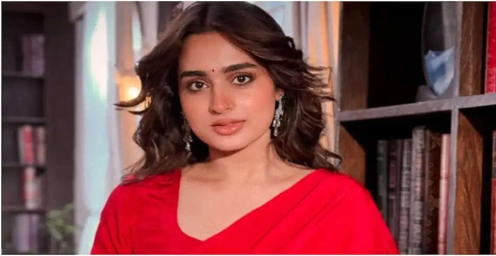 Ayesha Khan Exposes Harsh Realities of Entertainment Industry at 'We The Women' Event