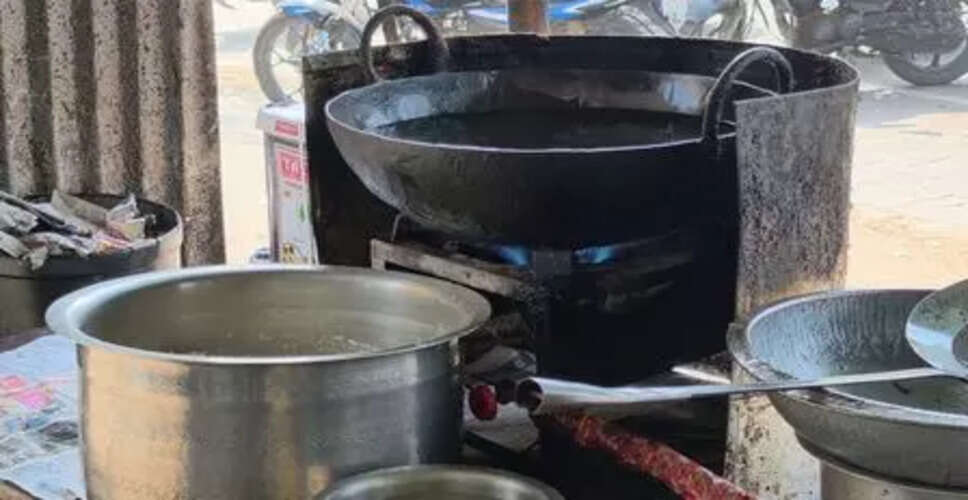 Panic Erupts in Bihar Over LPG Cylinder Shortages Amid Rumors