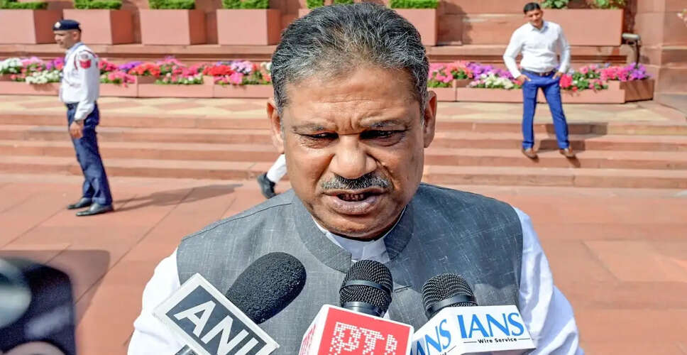 TMC MP Kirti Azad Stands Firmly Behind Mamata Banerjee Amidst Pressure