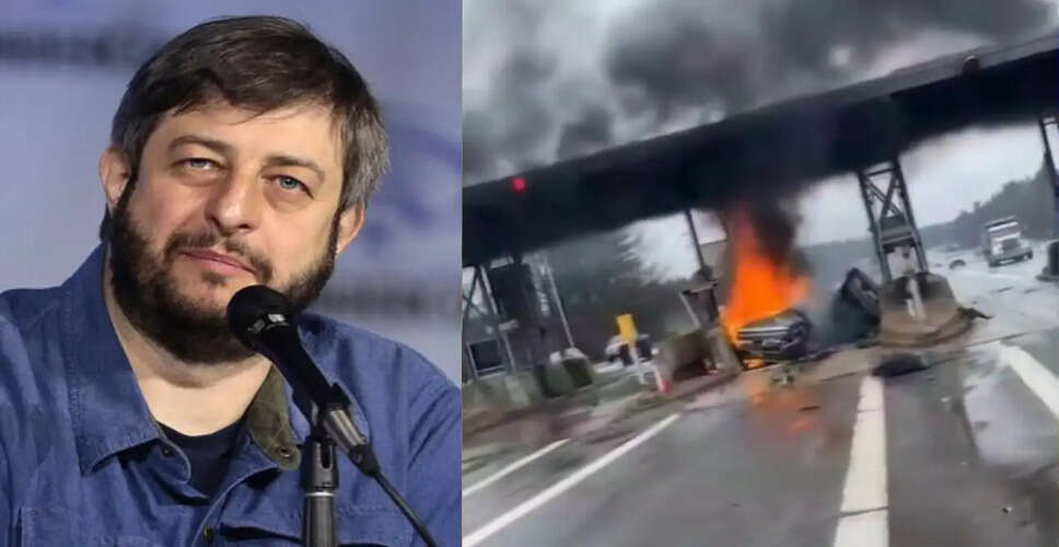 Eugene Mirman Injured in Serious Toll Road Crash in New Hampshire