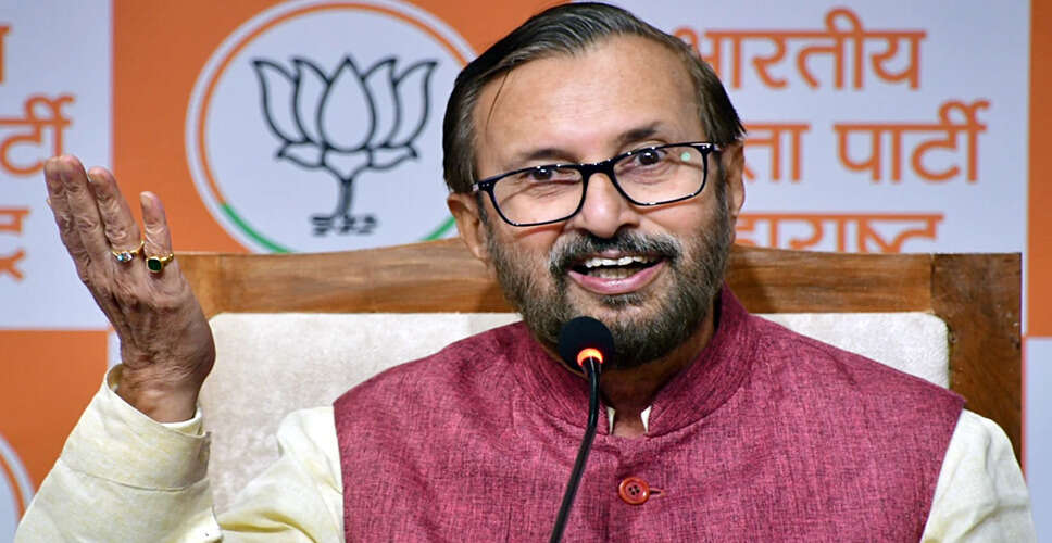 BJP Leader Prakash Javadekar Meets SNDP General Secretary Amid Controversy