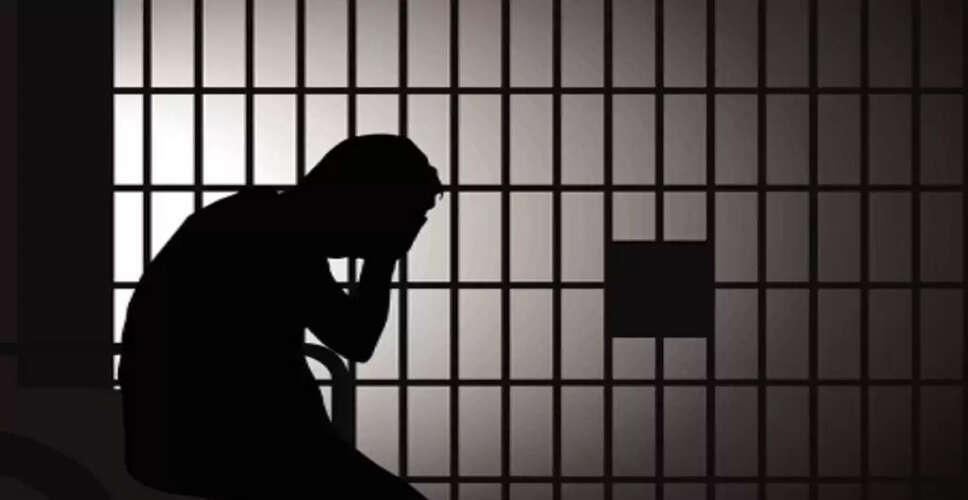 Tragic Incident in Ratlam: Father Commits Suicide in Police Custody