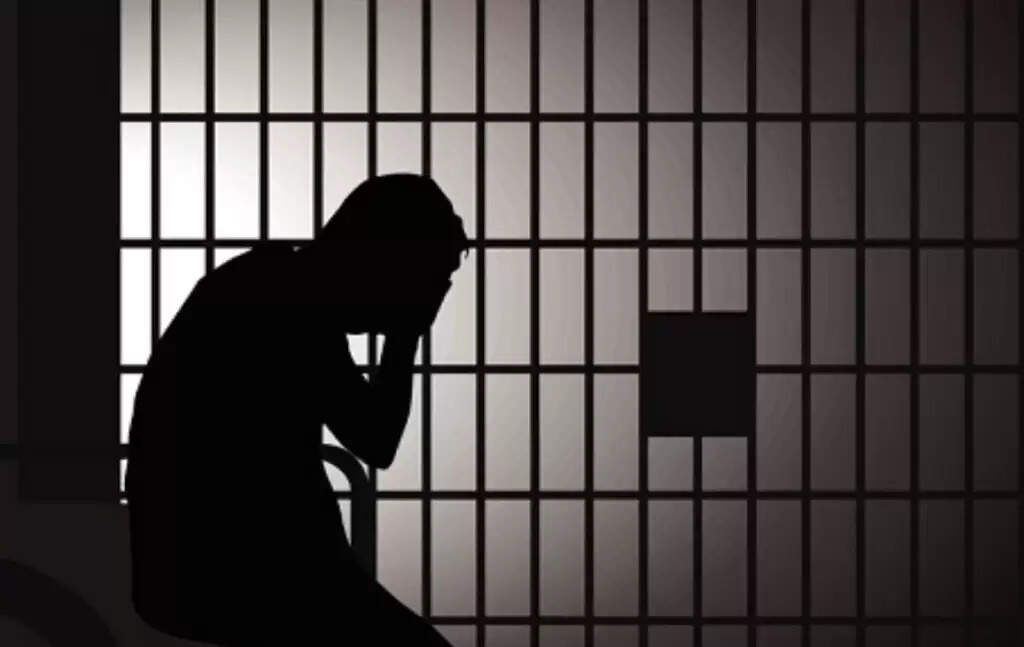 Tragic Incident in Ratlam: Father Commits Suicide in Police Custody