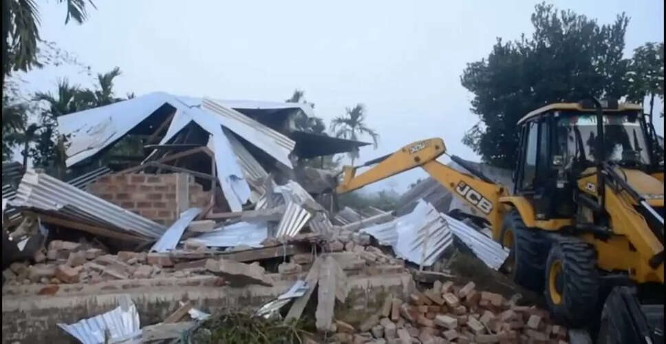 Eviction Drive Displaces 1,200 Bengali Muslim Families in Assam
