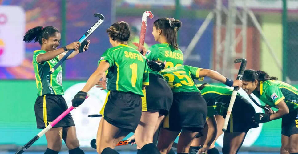 Ranchi Royals Dominate Shrachi Bengal Tigers in Women's Hockey League Match
