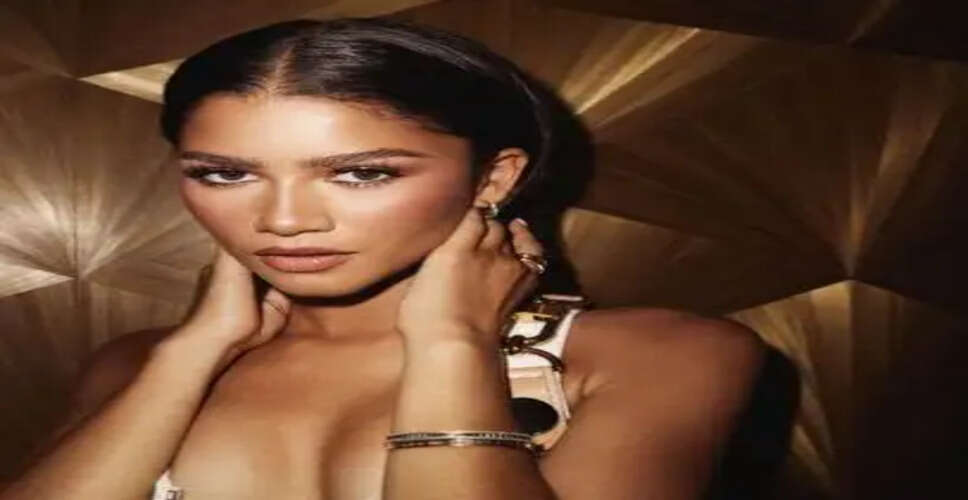 Zendaya Sparks Wedding Rumors at the Oscars with Dazzling Ring Stack!