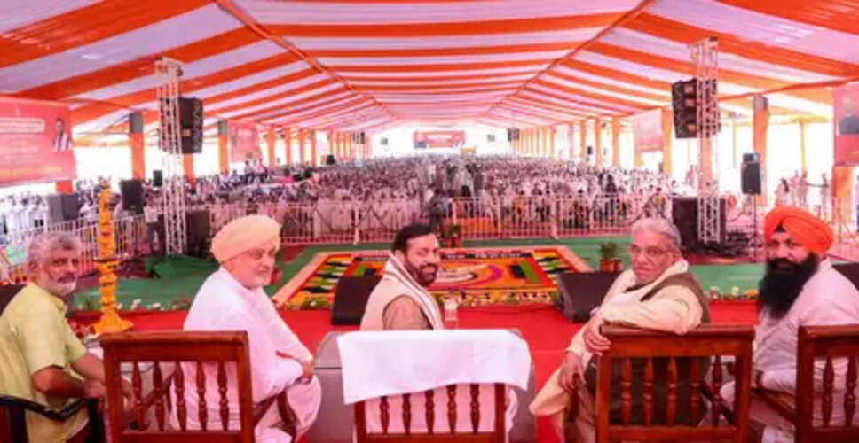 Strengthen traditional art with modern technology, Haryana CM asks Prajapati community