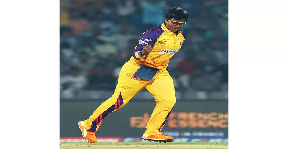 Deepti Sharma and Deandra Dottin Propel UP Warriorz to Strong Total in WPL Clash