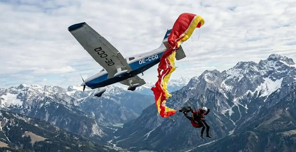 Paraglider Survives Collision with Plane Over Austrian Alps