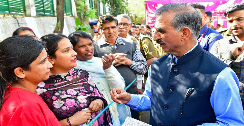 Himachal Pradesh Faces Minor Shortage of Commercial LPG, Chief Minister to Discuss with Central Government