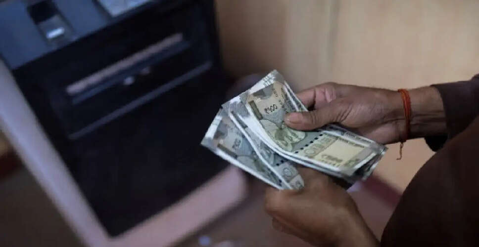 Tamil Nadu Chief Minister Announces 2% Hike in DA for Government Employees