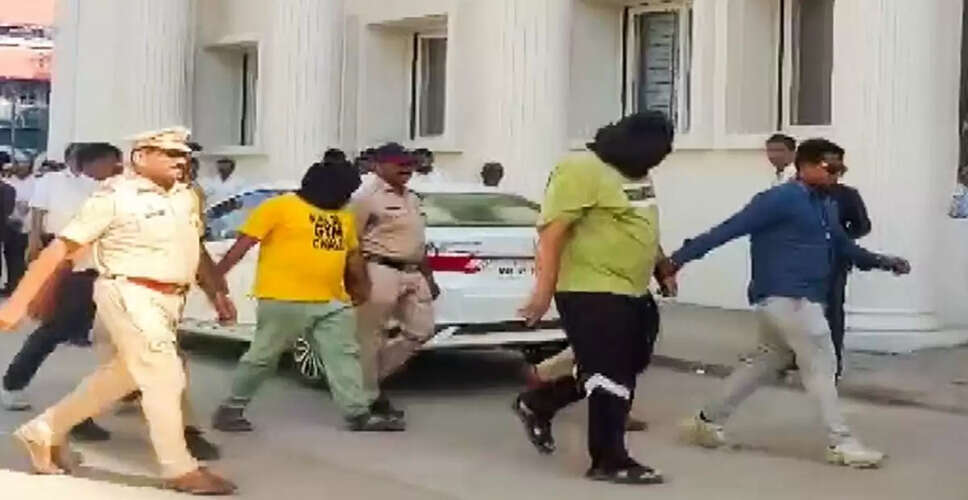 Protests Erupt in Nashik Over Allegations of Conversion and Harassment at TCS Office