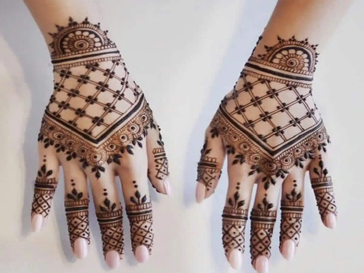 10 Stunning Full-Hand Mehndi Designs for Karwa Chauth Celebrations
